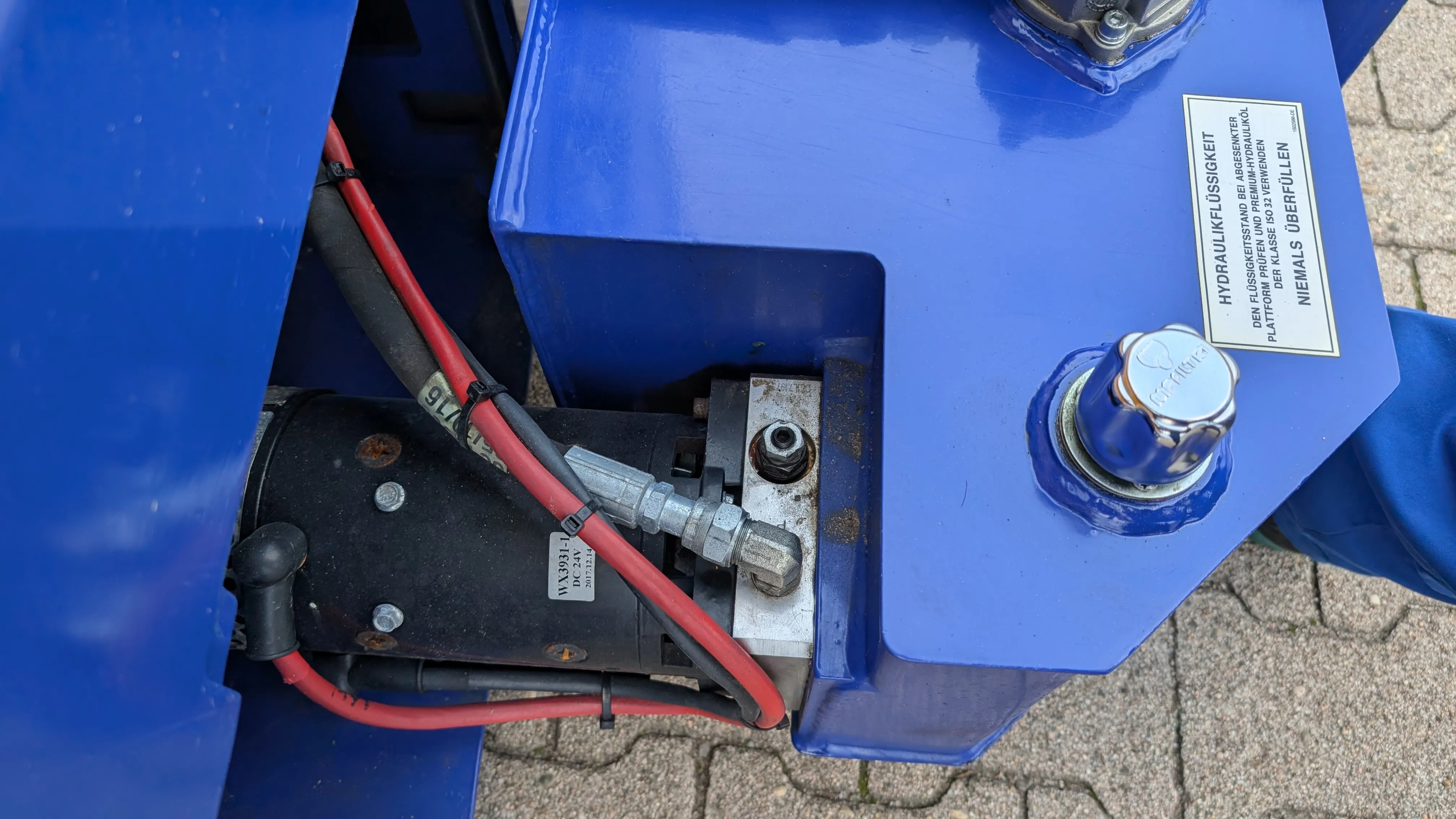 Snorkel Elektro-Scherenbühne S3220E (Int. Nr. 268)