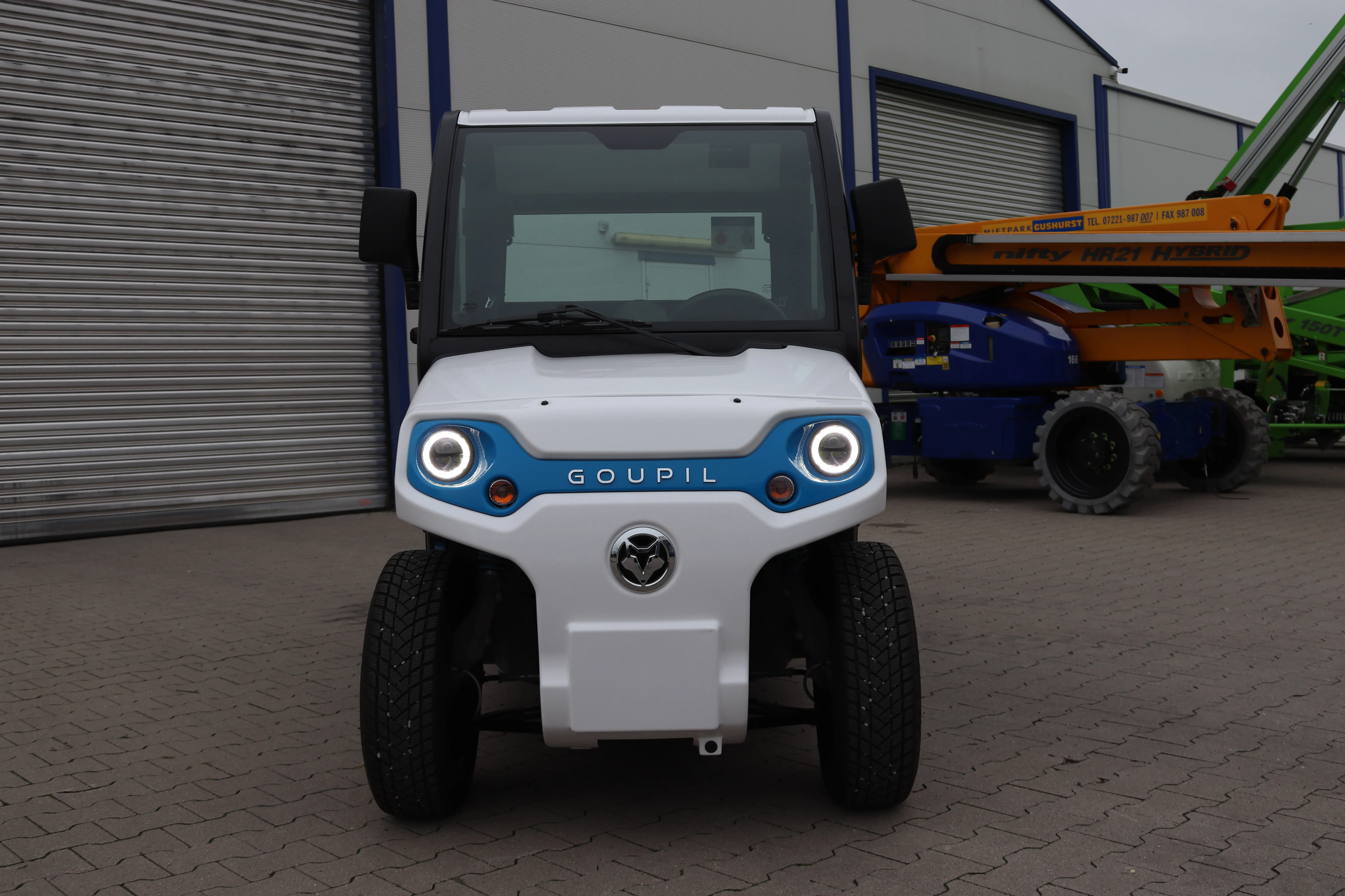 Goupil G2 - Pritsche E-Wagen (Int.Nr.018)