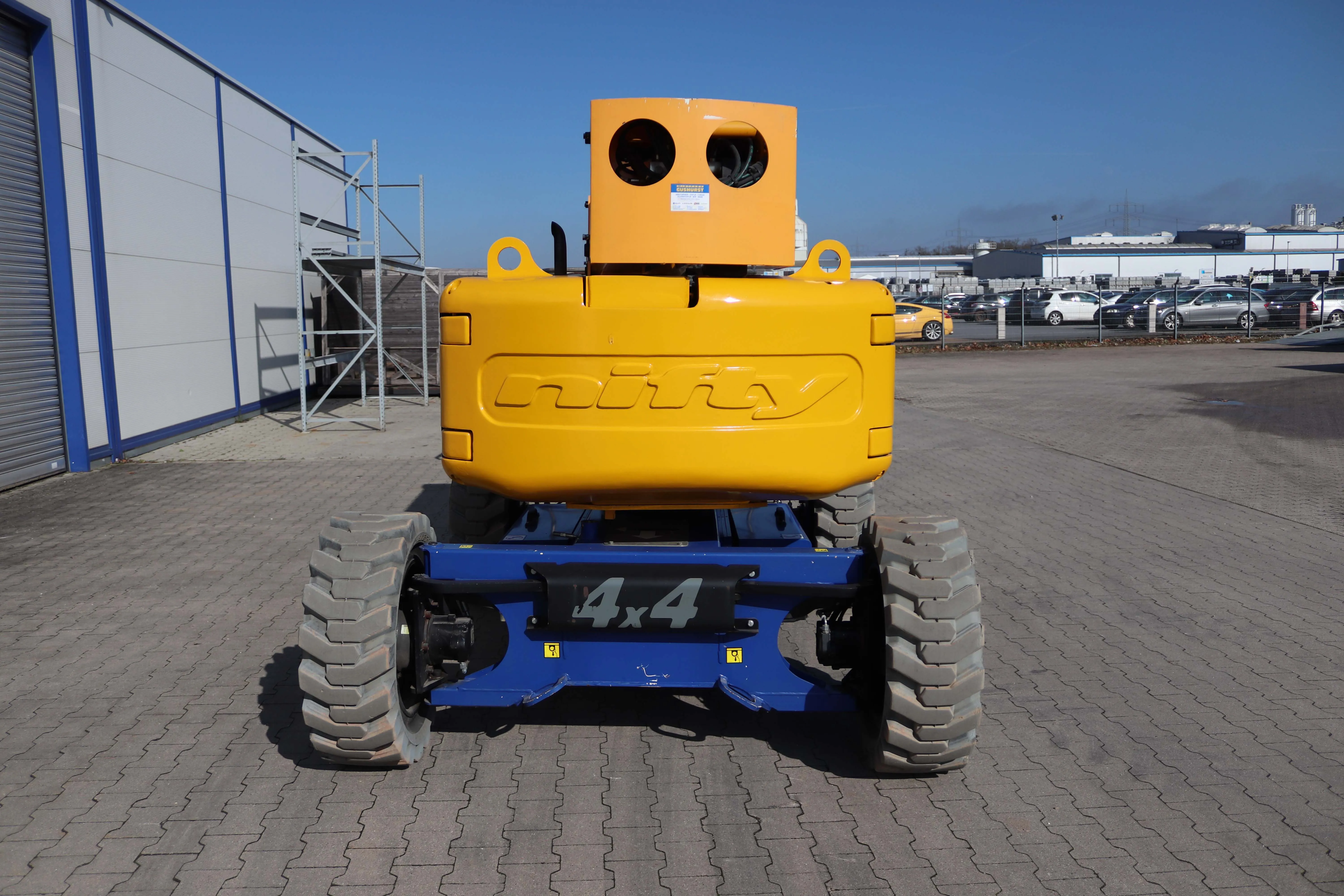 Nifty Hybrid-Gelenkbühne HR17 4x4