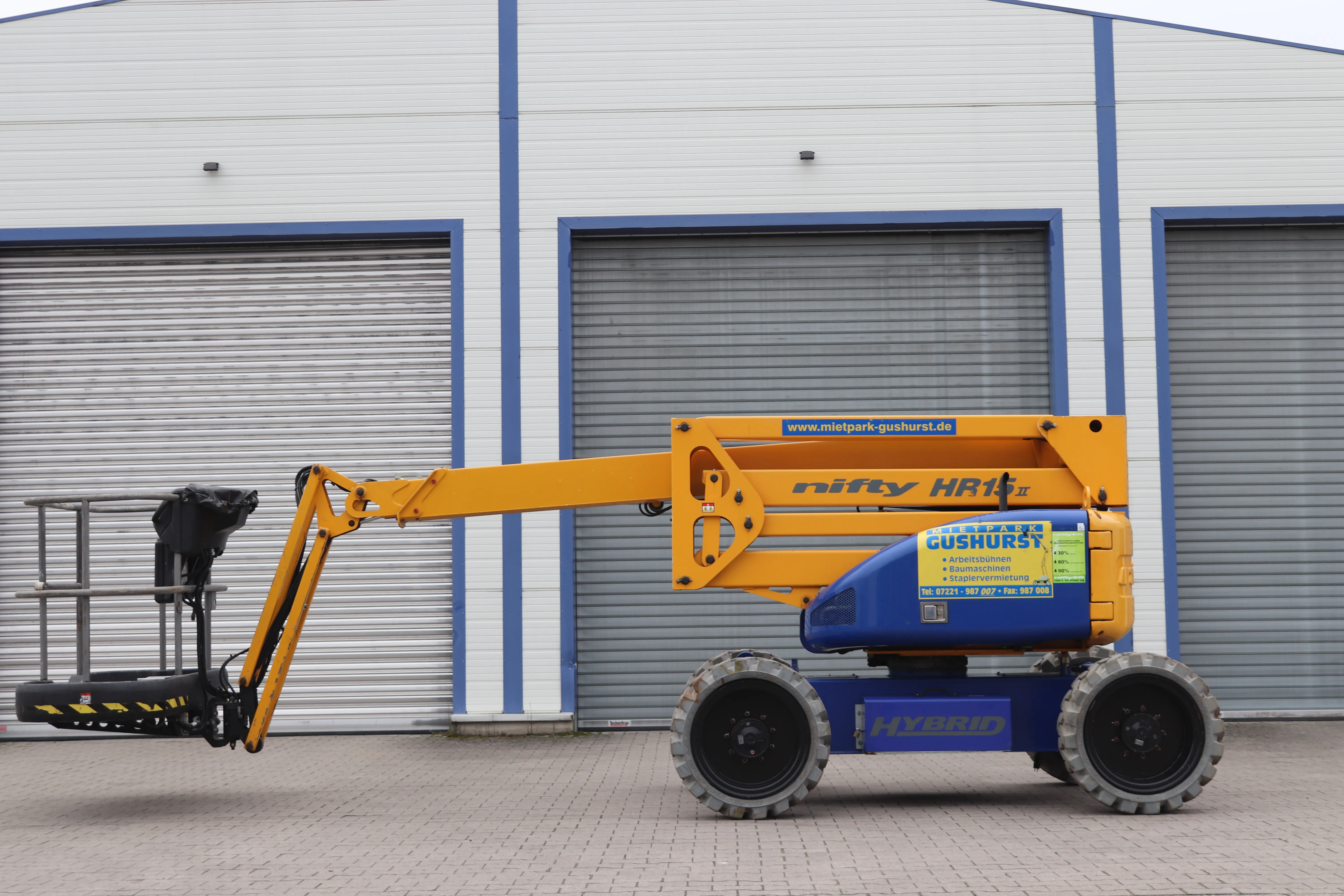 Nifty Hybrid Gelenkbühne HR15 4x4