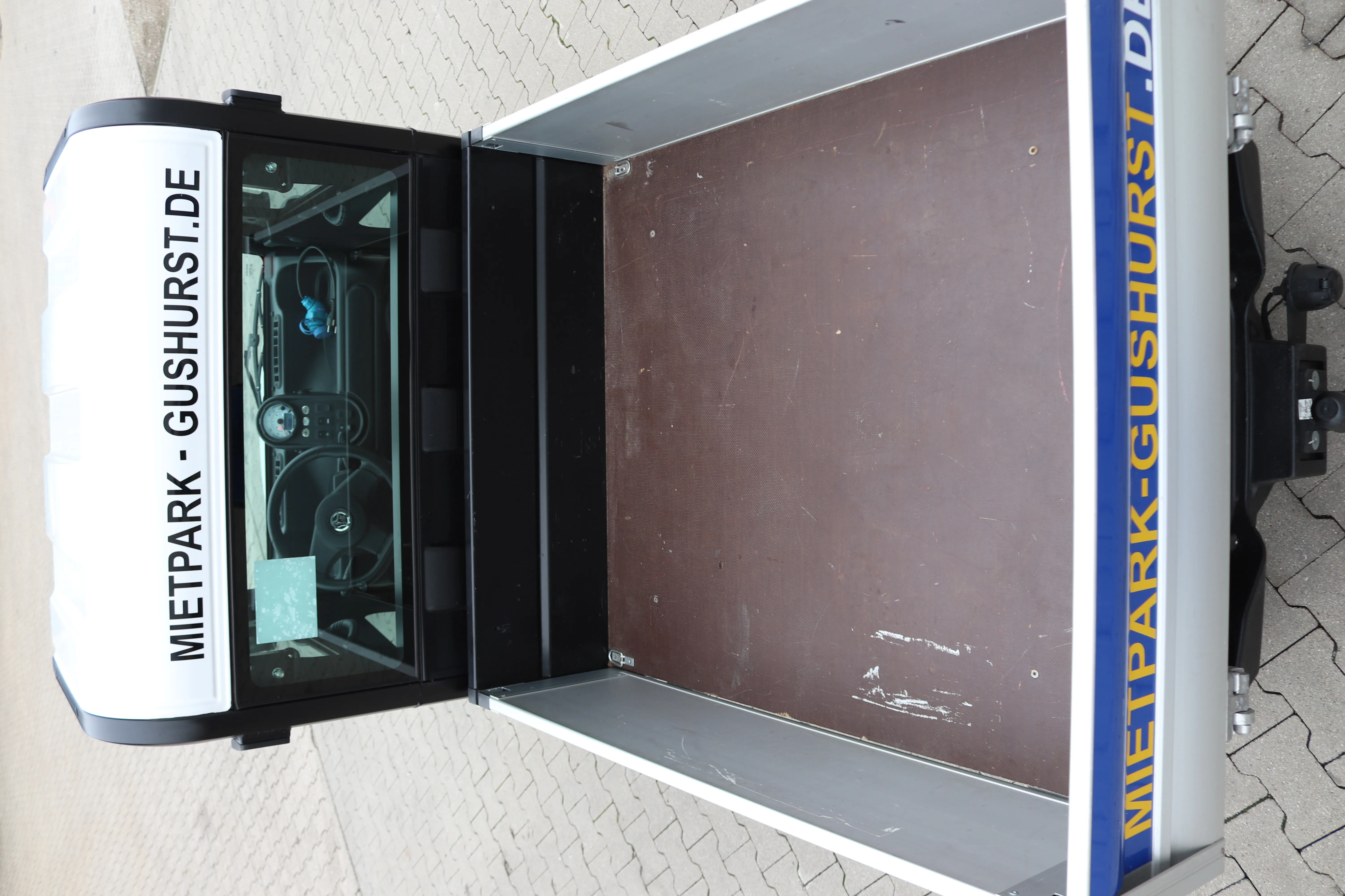 Goupil G2 - Pritsche E-Wagen (Int.Nr.018)