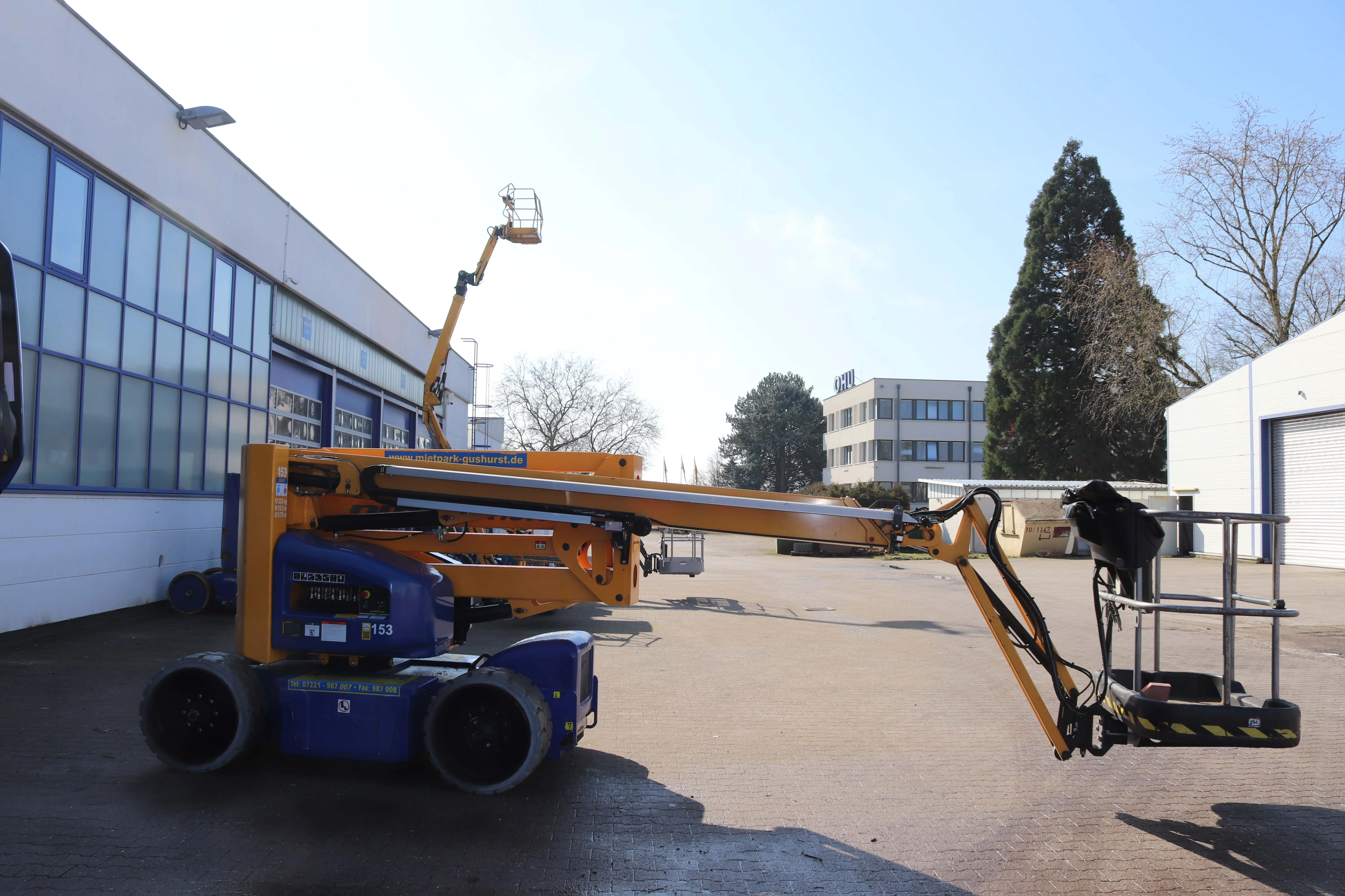 Nifty Hybrid-Gelenkbühne HR 15 N/DE 2x4 (Int.Nr. 153)  