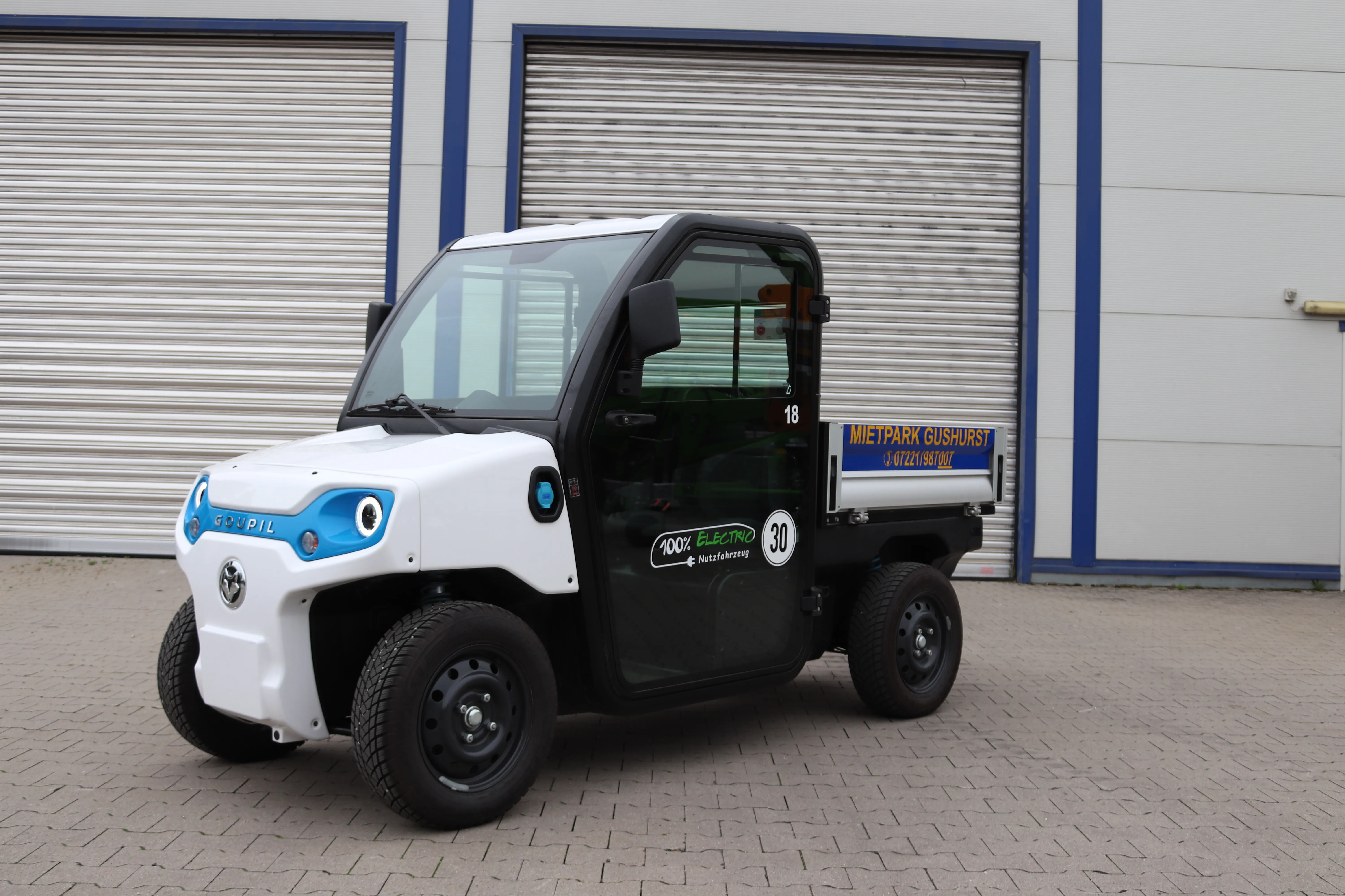 Goupil G2 - Pritsche E-Wagen (Int.Nr.018)