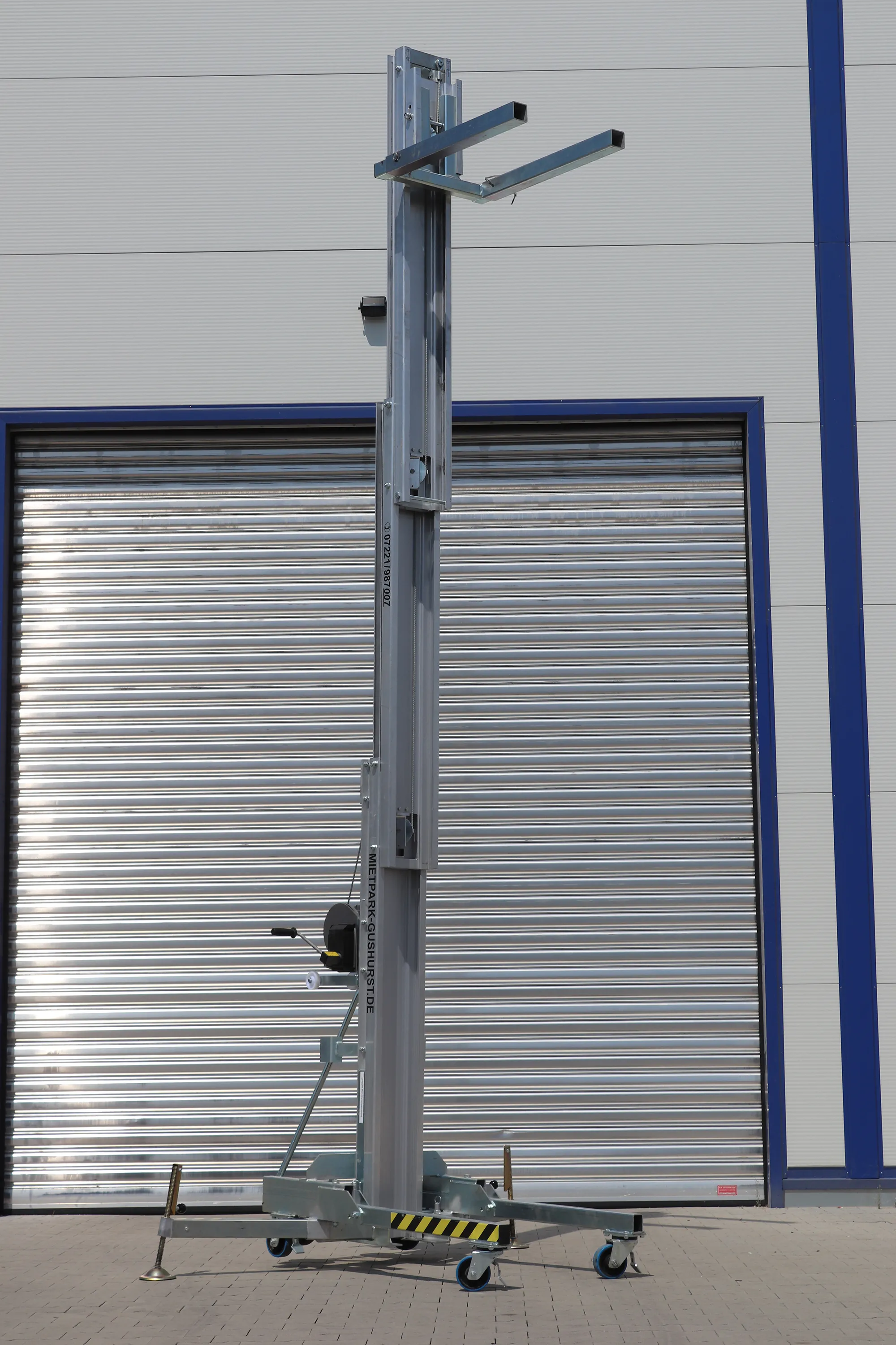 Böcker Lastenlift LMX 500 