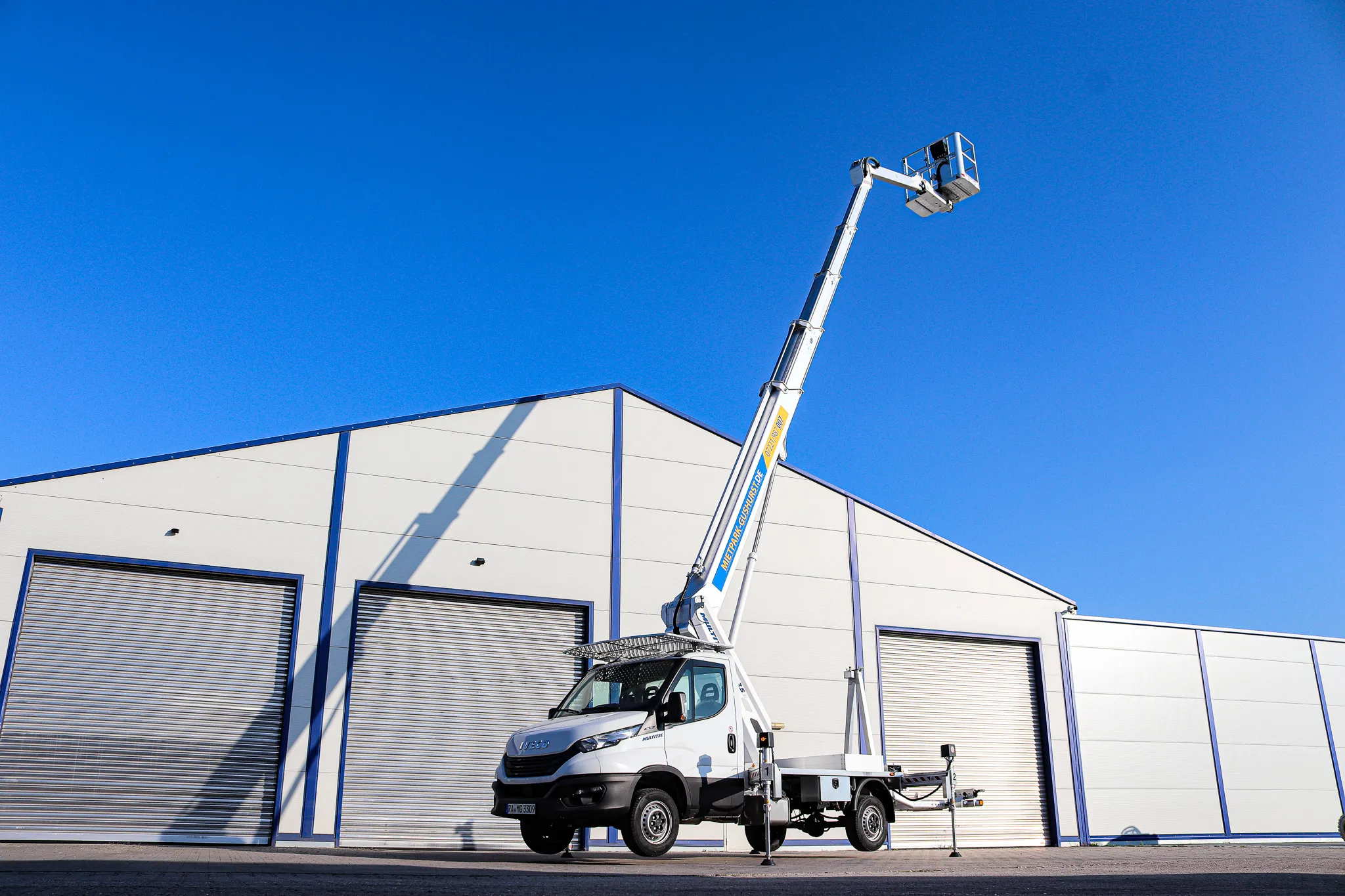 Multitel LKW Arbeitsbühne MJE 250