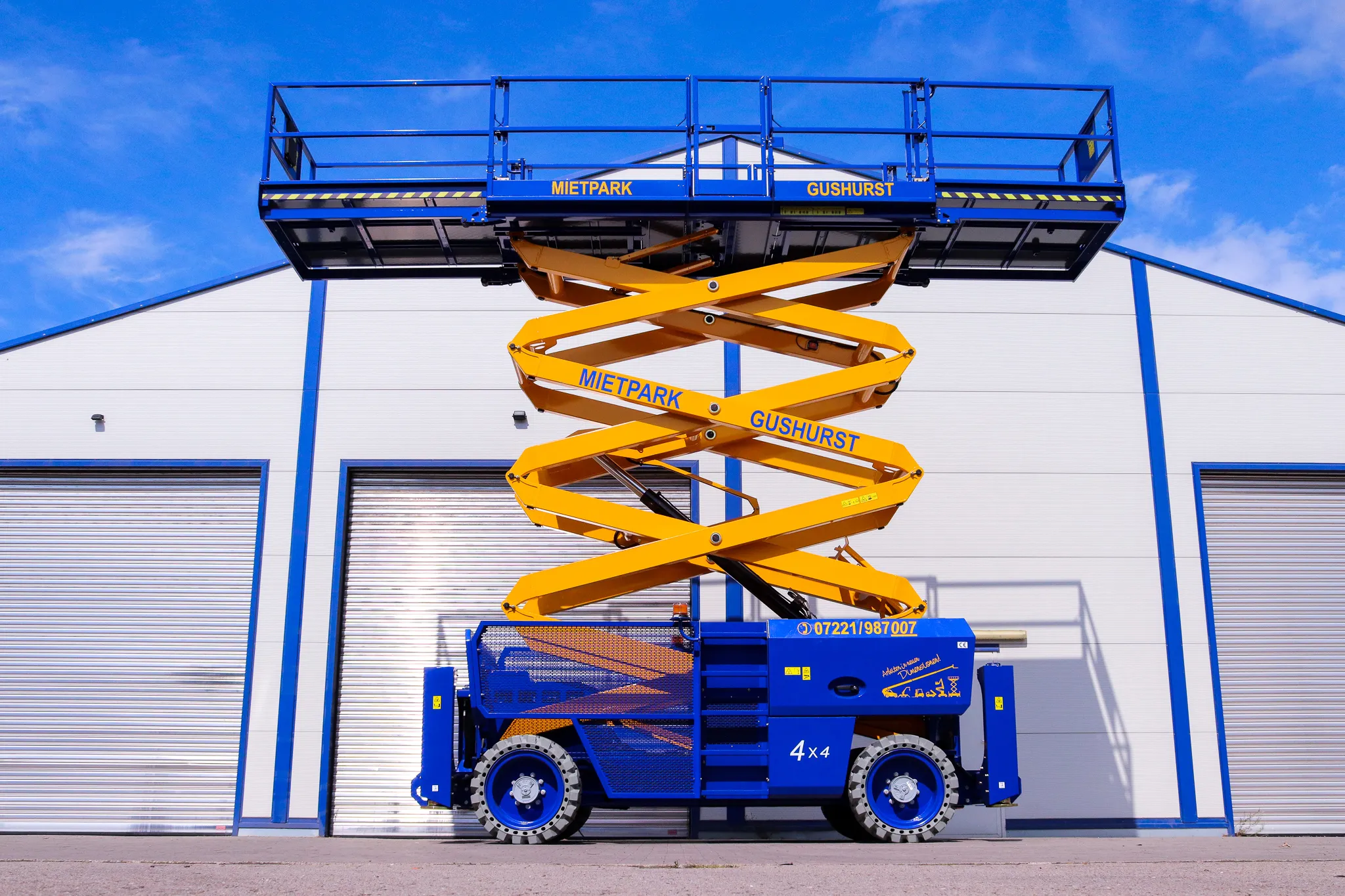 Magni Diesel-Scherenbühne DS1523RTP