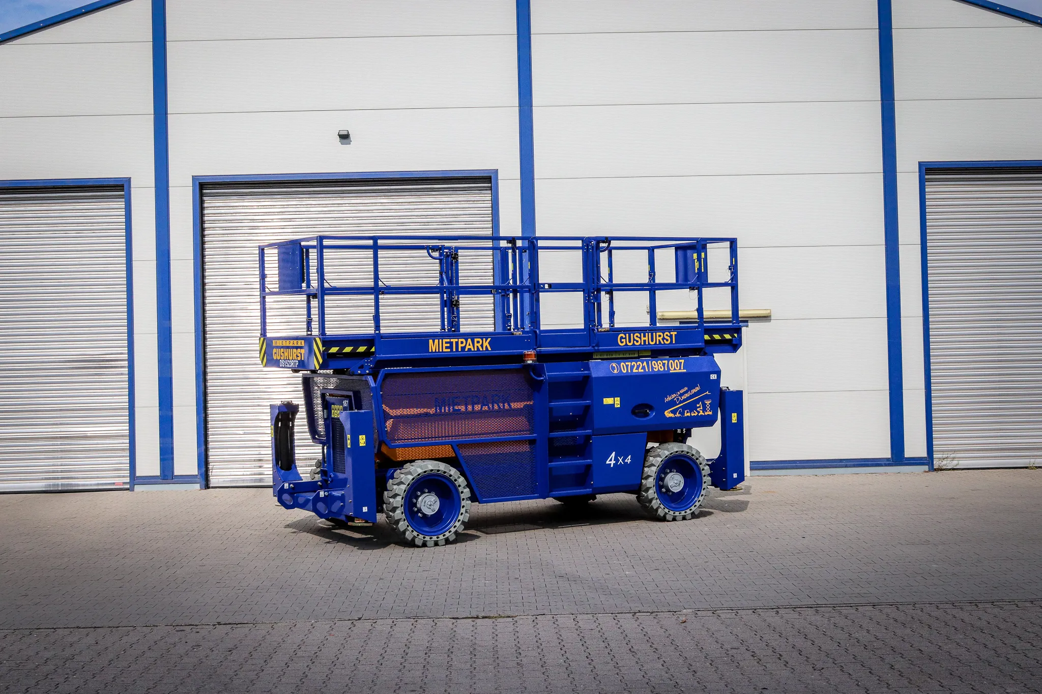 Magni Diesel-Scherenbühne DS1523RTP