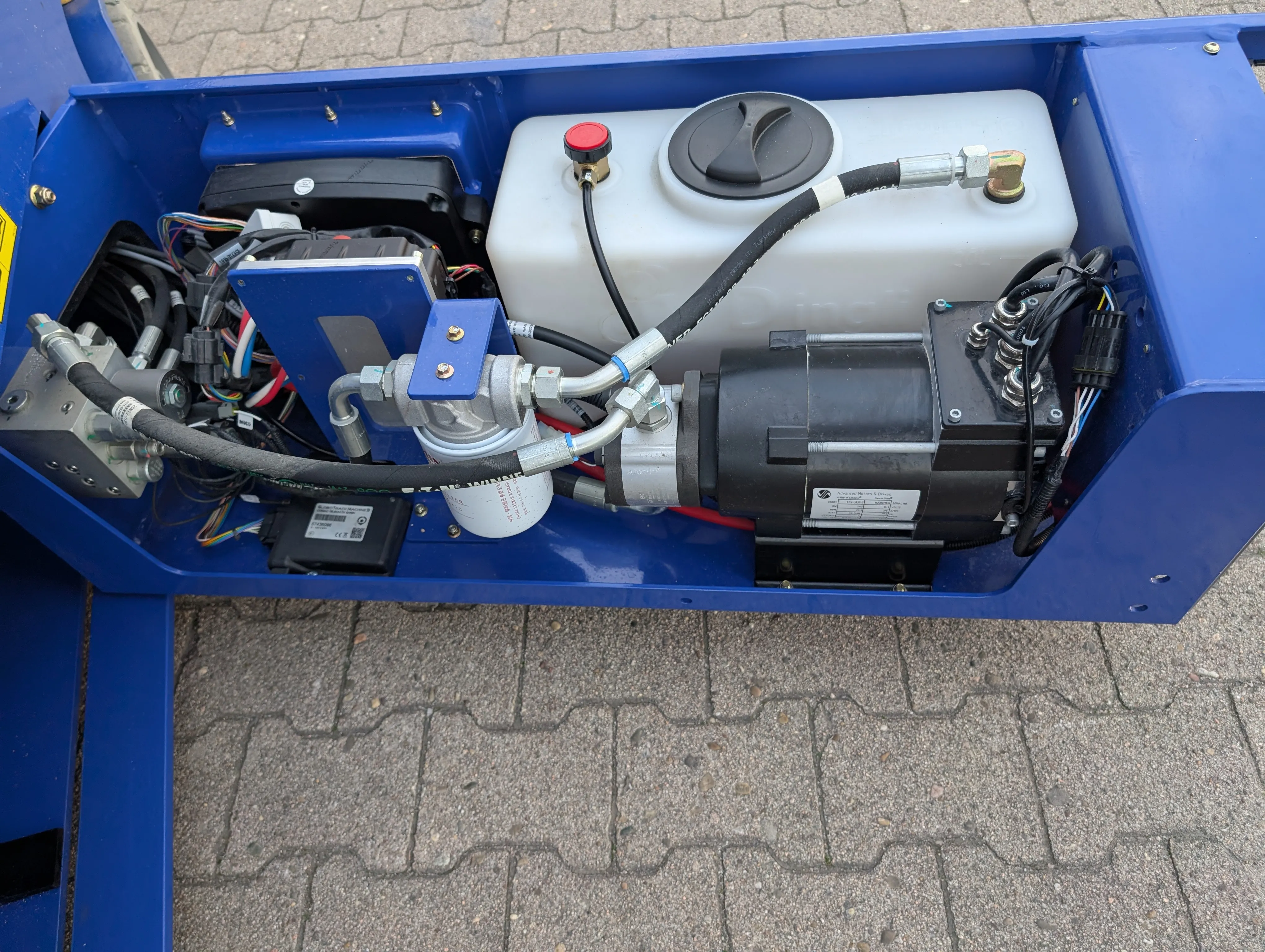 Magni Elektro-Scherenbühne ES0812AC (Int. Nr. 383)