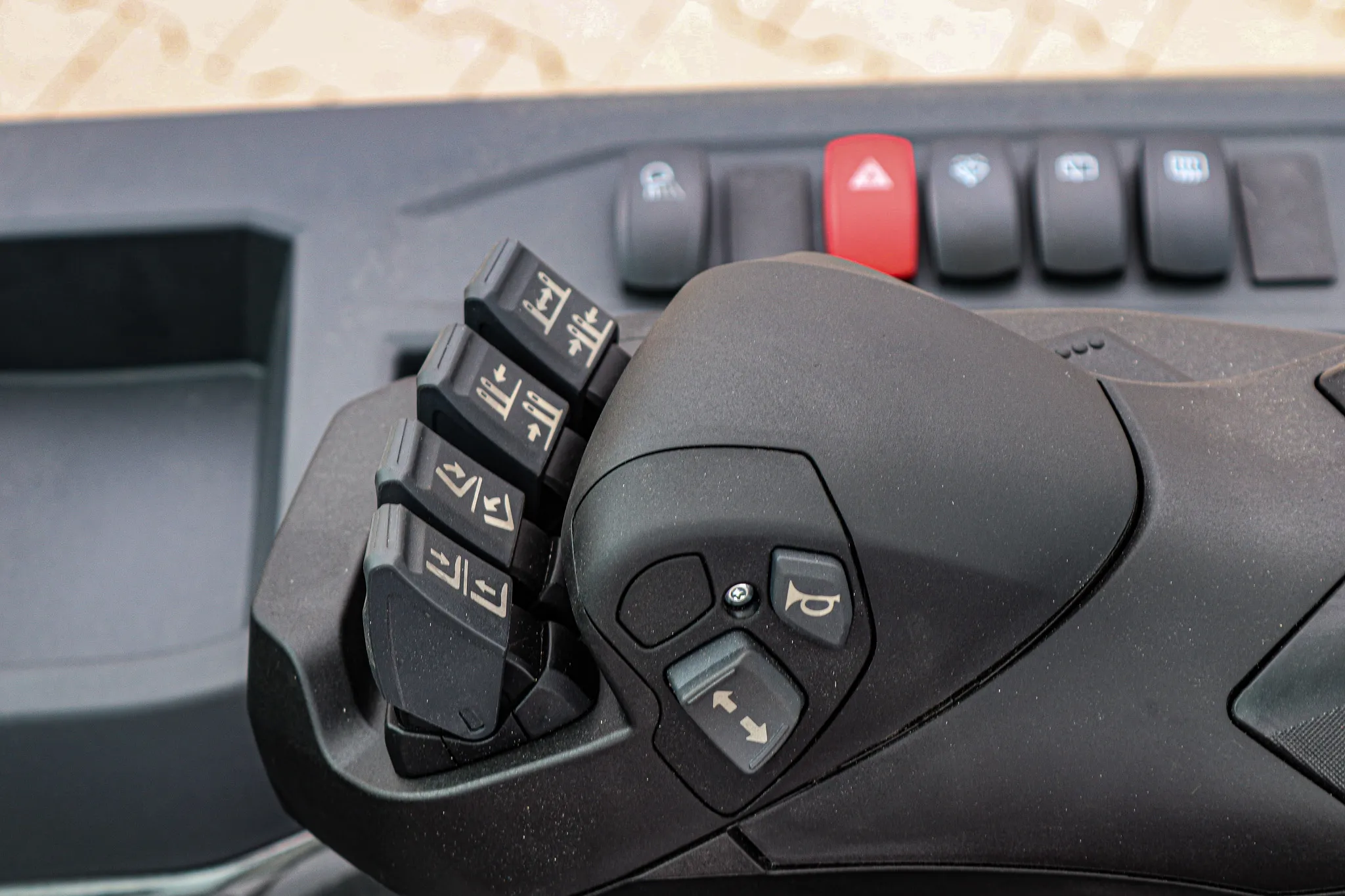 Mitsubishi Elektro-Stapler FB40 N - 5550 