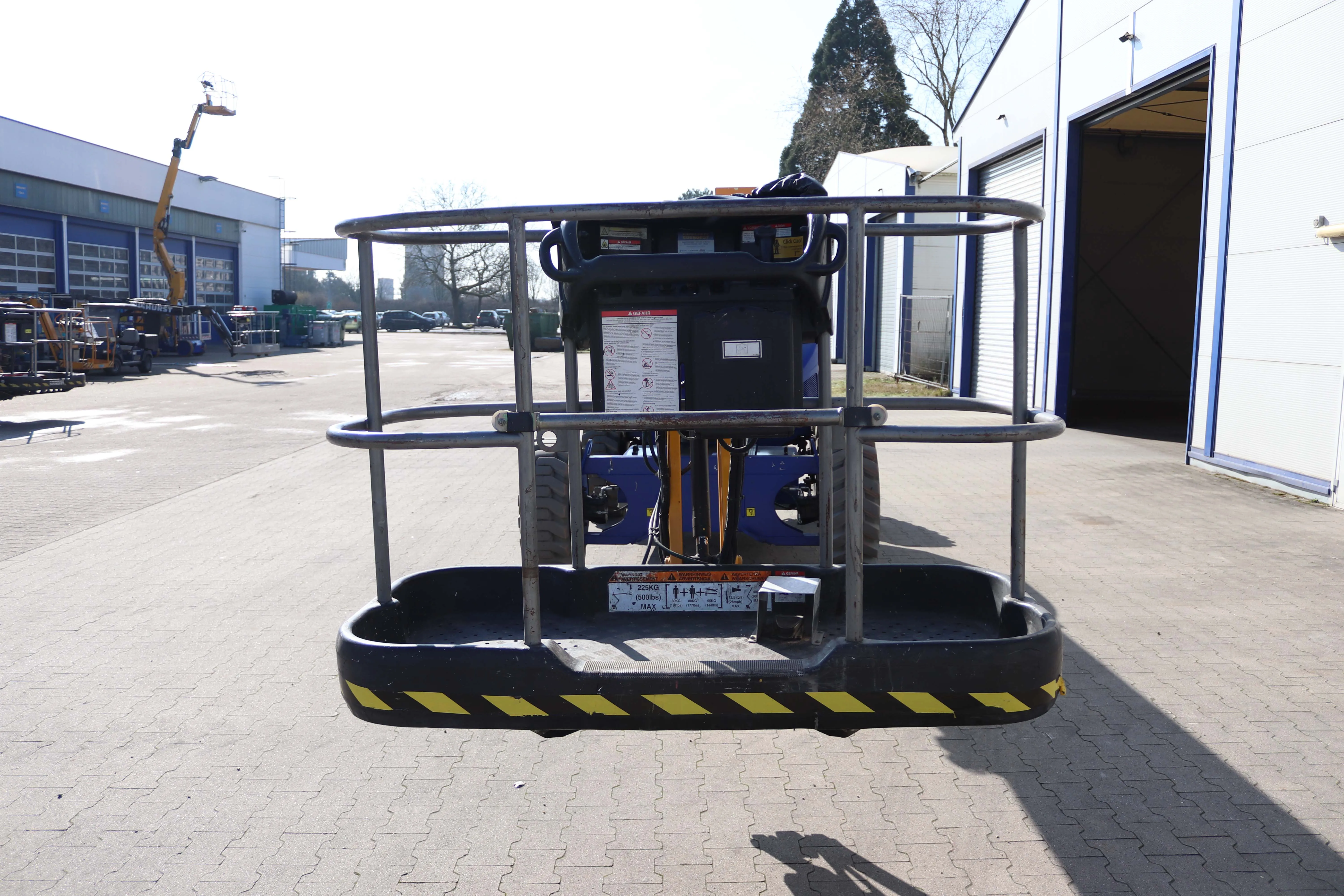 Nifty Hybrid-Gelenkbühne HR17 4x4